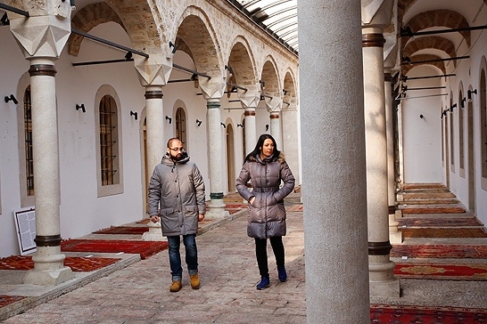 Sarajevo Exhibition Showcases Prayer Rugs Sarajevo Exhibition Showcases Prayer Rugs