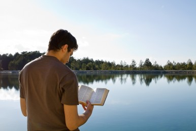 Highly Religious Are Happier, Spend More Time with Families: Pew Study