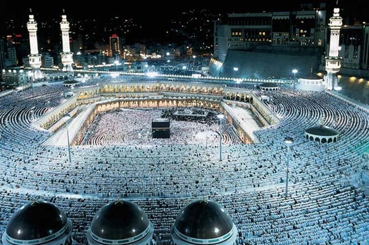 Running of Hajj Should Be Handed to Muslim World Scholars