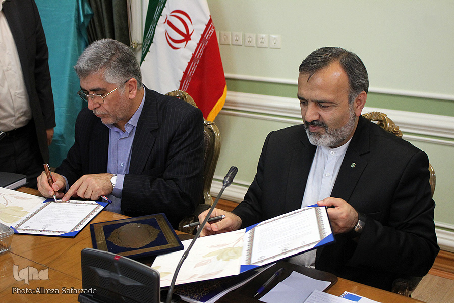 MoU Signed in Mashhad on Hosting 6th Int’l Quran Contest for Muslim Students MoU Signed in Mashhad on Hosting 6th Int’l Quran Contest for Muslim Students