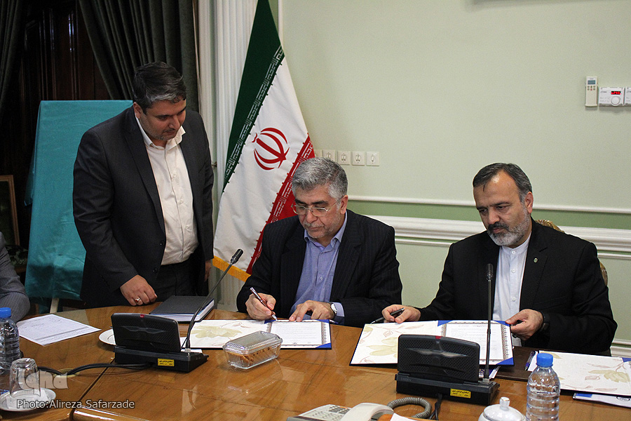 MoU Signed in Mashhad on Hosting 6th Int’l Quran Contest for Muslim Students MoU Signed in Mashhad on Hosting 6th Int’l Quran Contest for Muslim Students