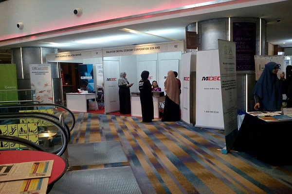 Muslim World Entrepreneurs Convention Gets Underway in Malaysia