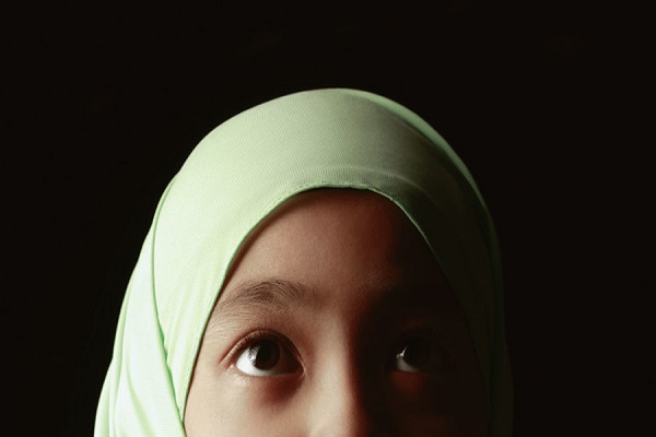 New York Teacher Rips Off Eight-Year-Old Girl's Hijab