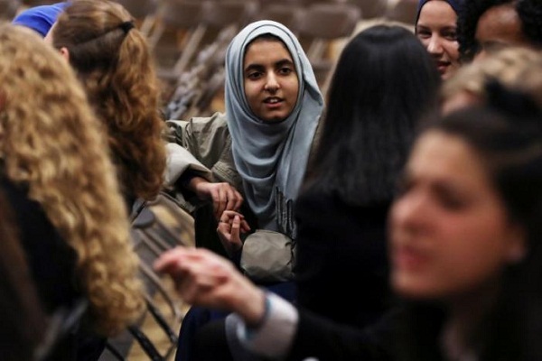 To Ease Fears, US Muslim Schools Reach Out to Neighbors