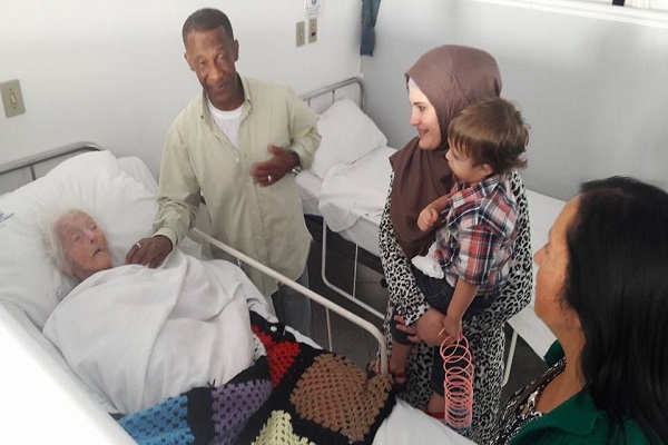 Brazil Islamic Center Hosts Elderly
