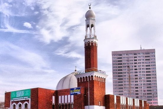 Muslims in Iceland Fasting for 22 Hours during Ramadan