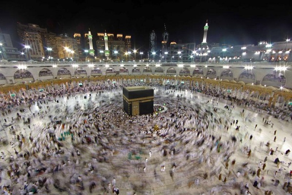 Iranian Official Says Negotiations Held with Saudi over Umrah Pilgrimage  