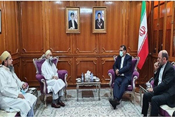 Iran envoy to Oman meeting with head of Bohras' community