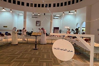 40 Quran Manuscripts on Display at Sharjah Exhibition 40 Quran Manuscripts on Display at Sharjah Exhibition