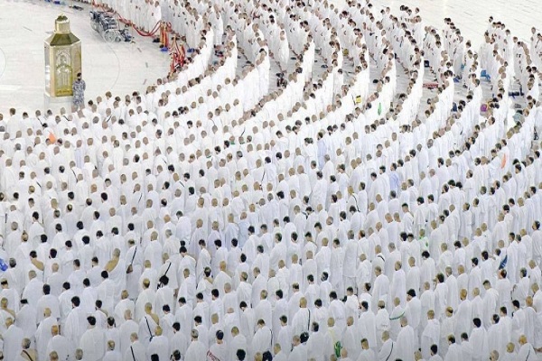 Pilgrims in Mecca Grand Mosque
