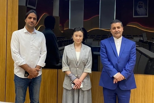 Iranian cultural official, Kazakh university official meet 