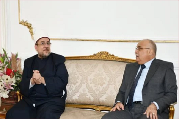 Egyptian Awqaf minister, head of Quran Radio meet