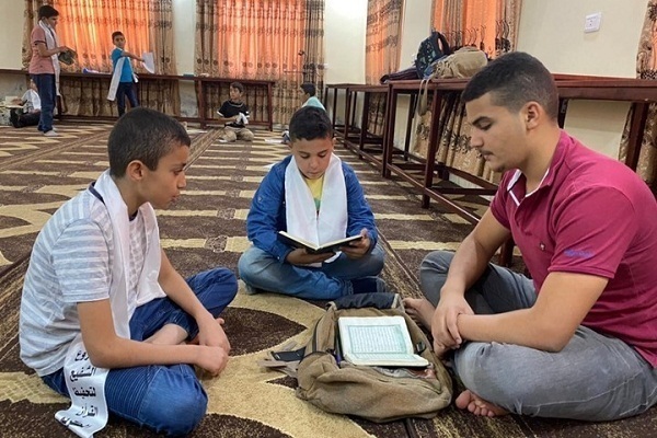 Jordanian kids learning Quran