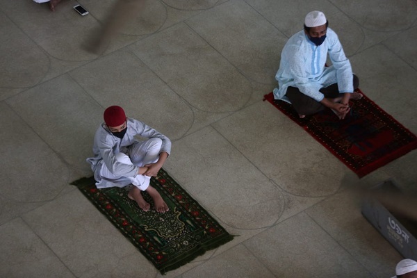 Directives Issued for Offering Prayers at Bangladeshi Mosques amid Surge in Coronavirus Cases