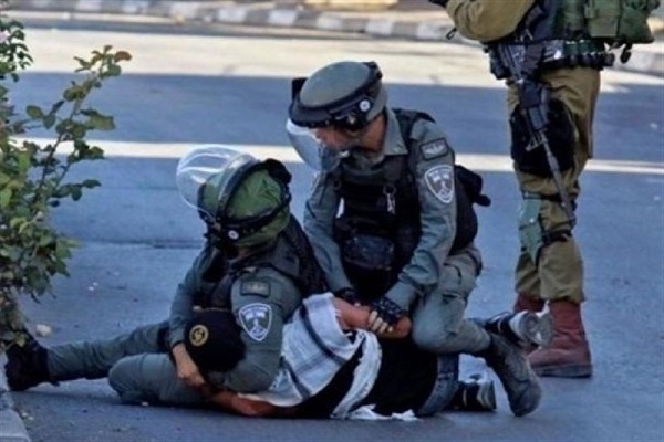 Zionist Regime Forces Detain Three Palestinians in West Bank