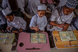 Indonesian School Teaching Quran in Sign Language