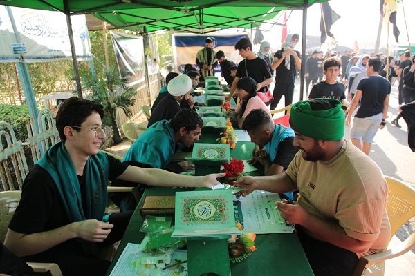 Quran Station Set Up on Path of Arbaeen Pilgrims in Iraq’s Dha Qar