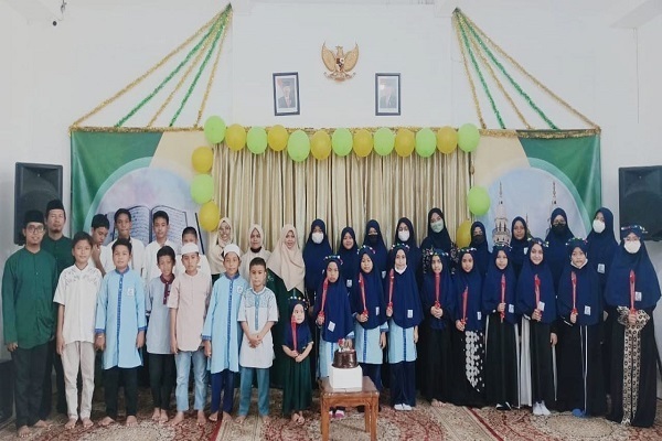 Quran Contest Held in Indonesia on Hazrat Zahra Birthday  