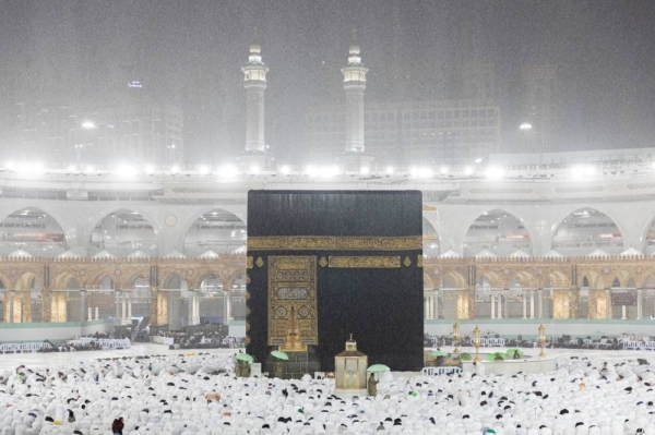 Pilgrims at Mecca Grand Mosque