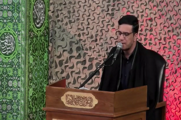 Iranian qari Ali Reza Rezaei recites verses from the Holy Quran