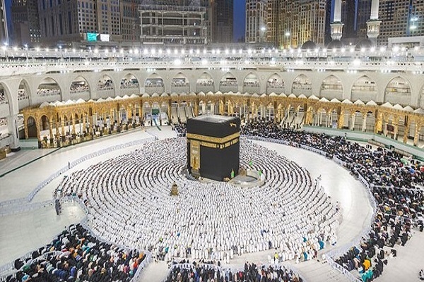 Umrah pilgrims in Mecca