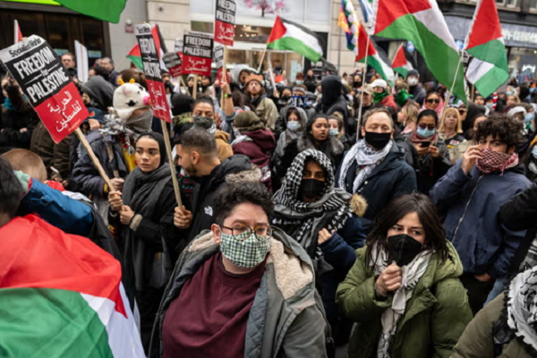 No Xmas as Usual during Genocide: Pro-Palestine Rallies Held in Western Countries