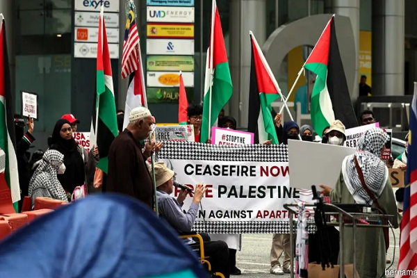 Malaysians rally in support of Palestine