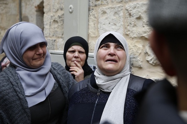 Palestinian family evicted from their home in al-Quds