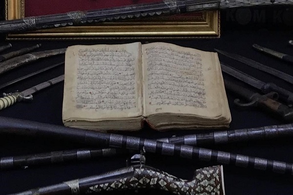 A 17th-century copy of the Holy Quran was seized in an anti-smuggling operation in Fatih, Istanbul,