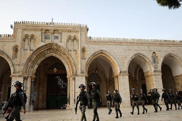 Israeli regime forces at Al-Aqsa Mosque