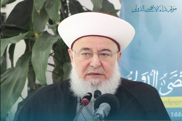 Head of the Association of the Muslim Scholars in Lebanon Sheikh Ghazi Hunaina