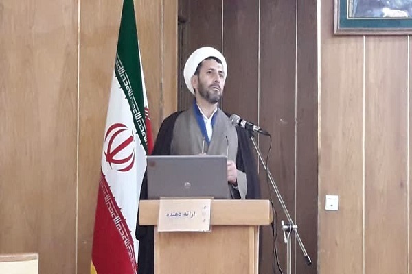 Scholars Discuss Ayatollah Khamenei’s Viewpoint on Contemplating Quran   