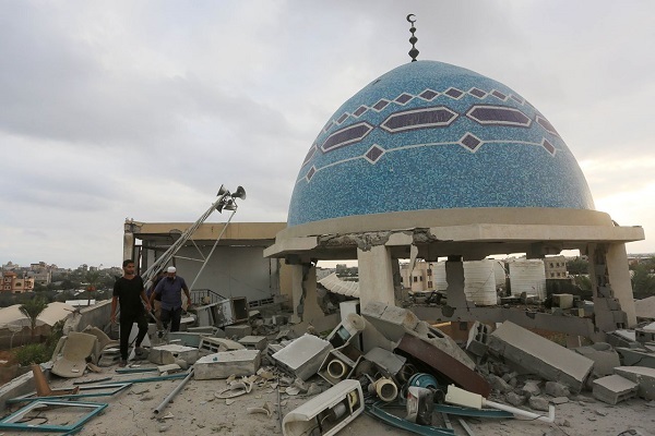Israeli attacks on mosques
