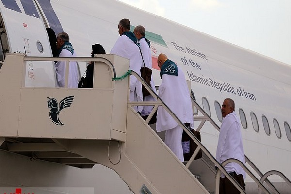 Iranian pilgrims leaving for Saudi Arabia