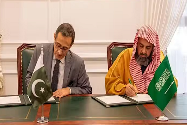 MoU Signed for Islamabad-Riyadh Cooperation on Quran Publication, Translation