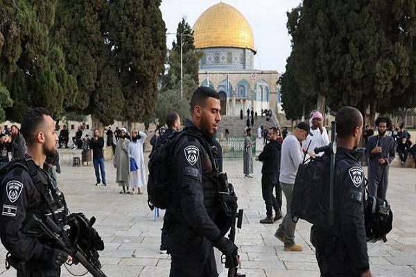 Zionist forces at Al-Aqsa Mosque compound