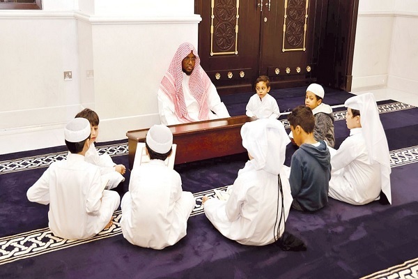 A Quranic circle in Qatar