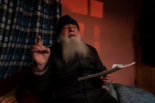 A Kashmiri Man’s Quest to Spread the Quran’s Message Through Hindi Verse