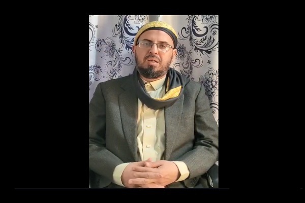 Yemeni university professor Sayyid Ibrahim al-Shami speaking to IQNA