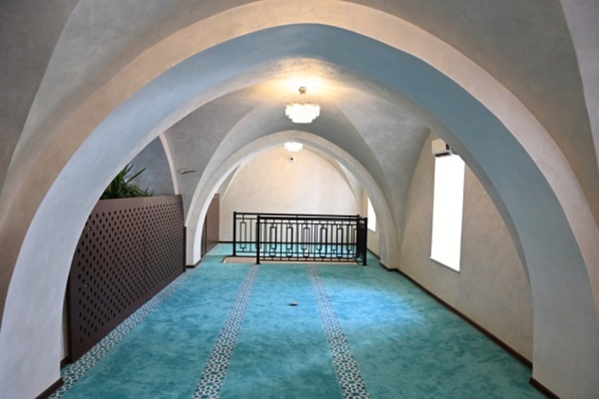Historic Mosque in Baku Reopens to Worshippers