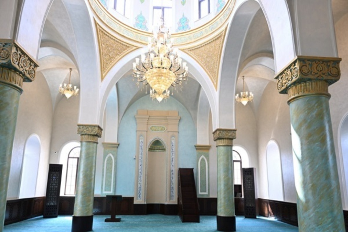 Historic Mosque in Baku Reopens to Worshippers
