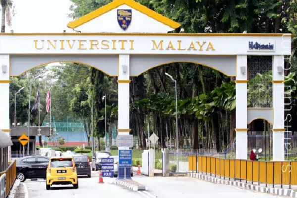 Universiti Malaya (UM)