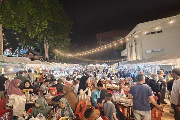 Muslims Hold Celebration in Thailand’s Phuket