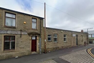 Burnley Mosque Seeks to Add Minaret and Extra Floor to Strengthen Islamic Identity