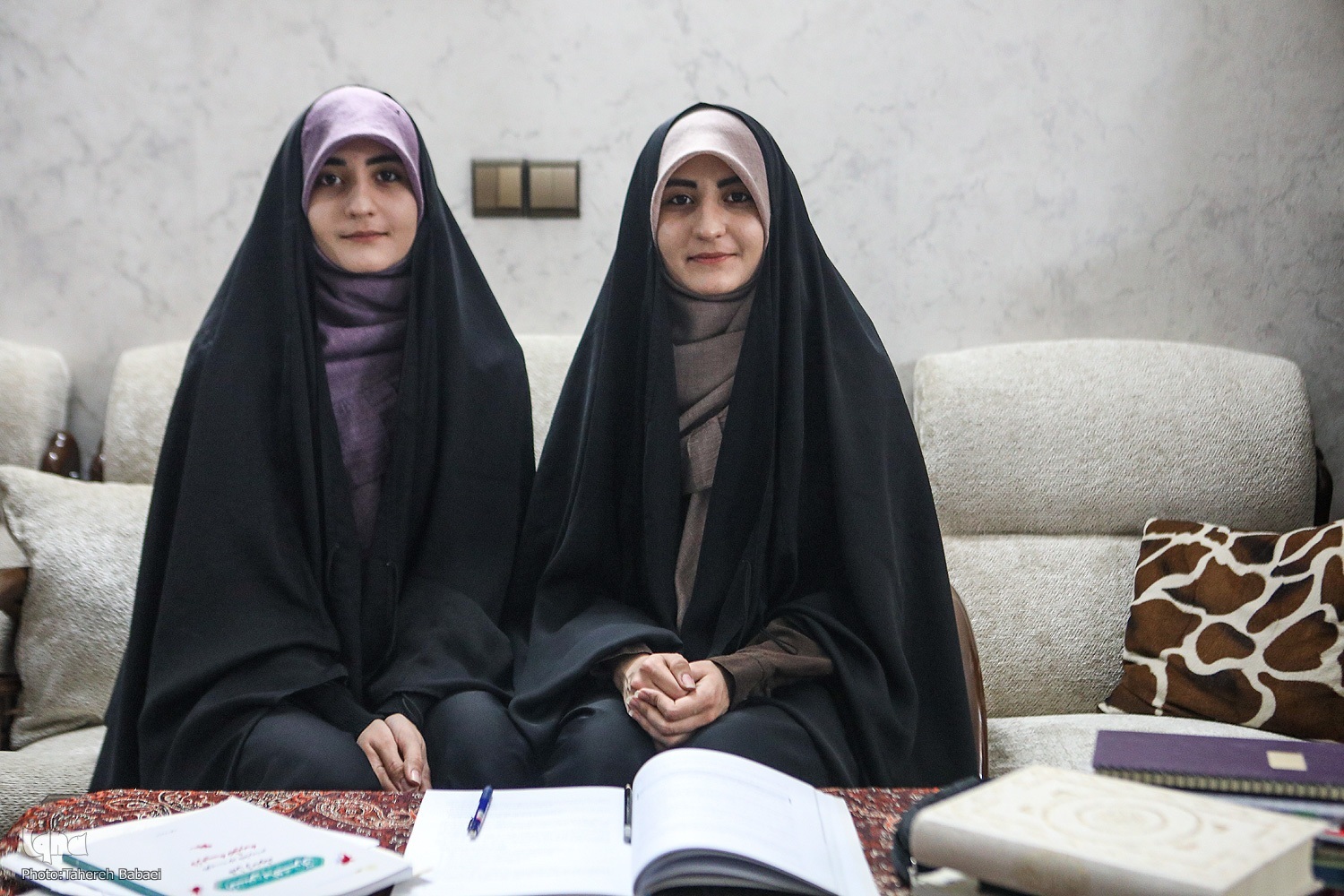 Iranian Twins Say Quran Memorization Strengthened Their Studies, Spiritual Growth