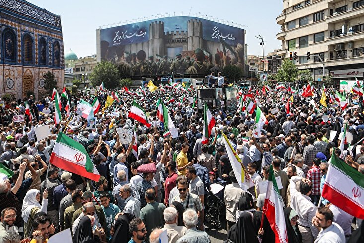 In Pictures: Mass Rally in Tehran Slams Israeli Aggression