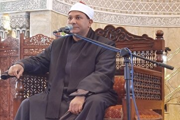 Egyptian Qari Recites Surah An-Nasr