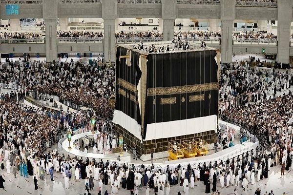 The replacement of the Kiswa (covering of the Kaaba) took place at the Grand Mosque in Mecca on June 26, 2025.