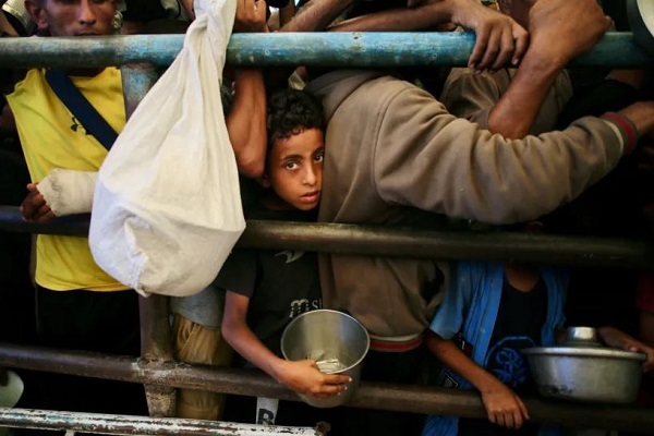 Israeli Occupation Bans Mufti from Al-Aqsa after Sermon Denouncing Gaza Starvation
