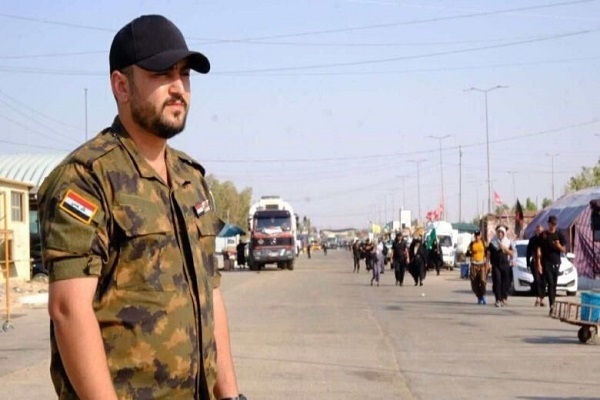A member of the Iraqi Popular Mobilization Units (PMU) in Karbala.